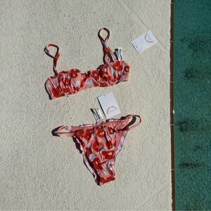 Dippin daisies bikini!